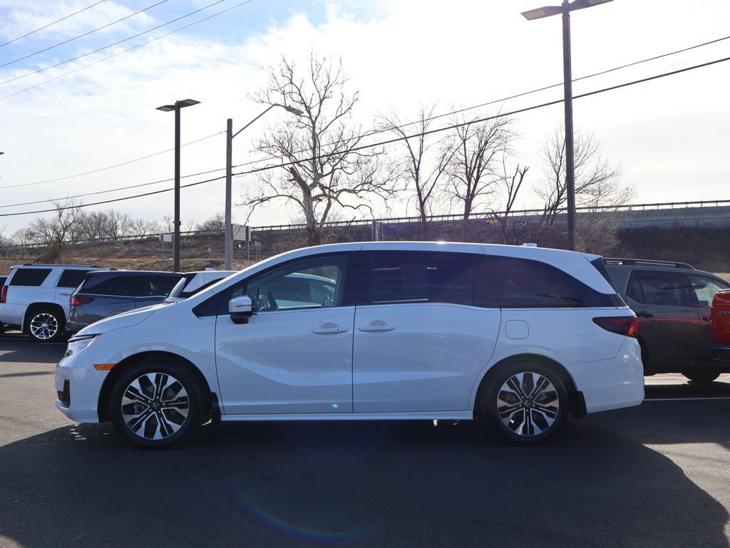 New 2026 Honda Odyssey Elite image 3