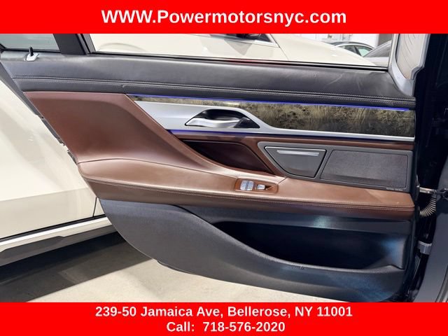 Used 2021 BMW 750i xDrive w/ Executive Package AWD/4WD image 47