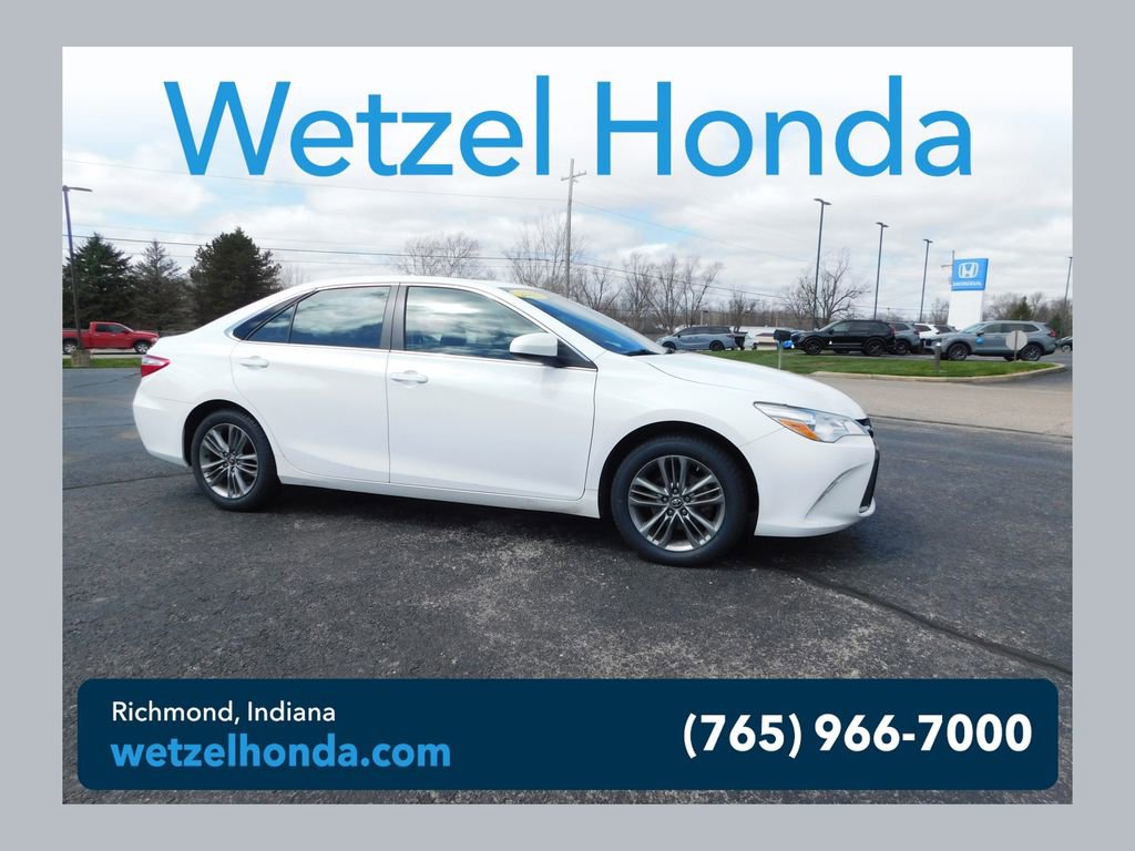Used 2016 Toyota Camry SE w/ Moonroof Package