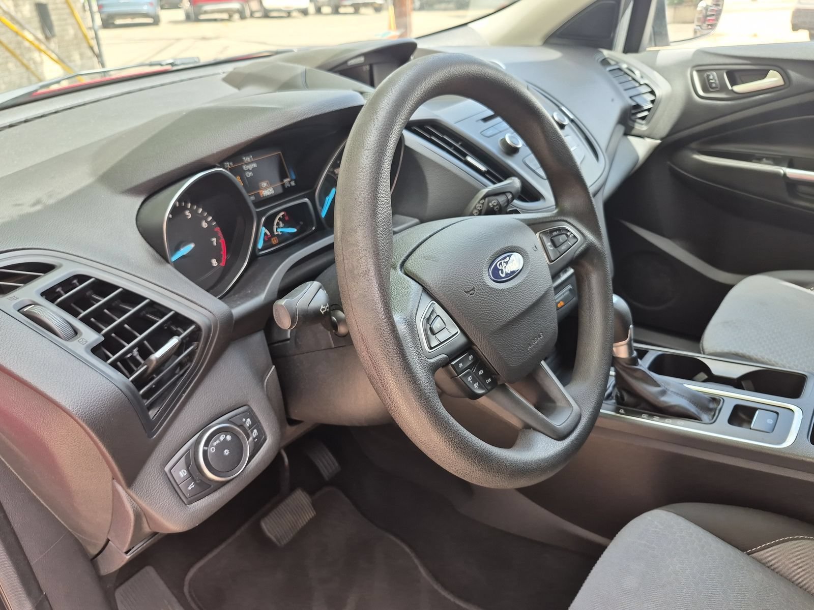 Used 2017 Ford Escape SE FWD image 11