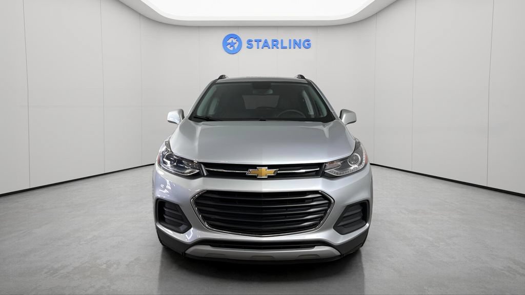Used 2020 Chevrolet Trax LT w/ Driver Confidence Package FWD image 16