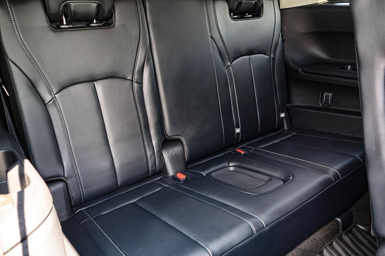 Used 2023 INFINITI QX60 Luxe w/ Cargo Package FWD image 39
