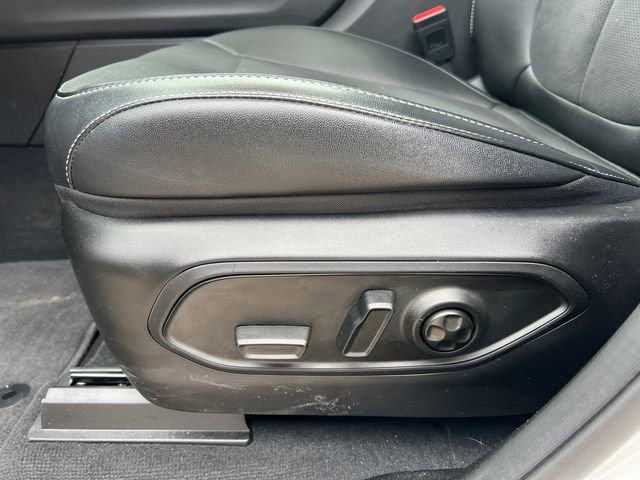 Used 2024 Jeep Grand Cherokee Altitude image 11