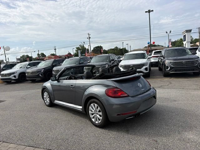 Used 2018 Volkswagen Beetle 2.0T S FWD image 11
