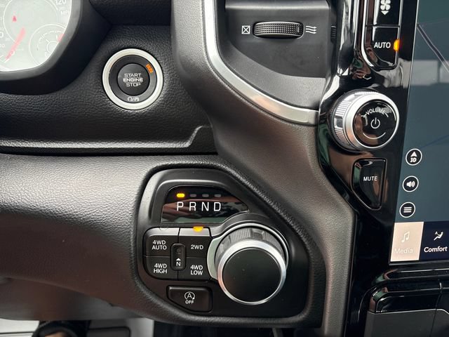 Used 2023 RAM 1500 Big Horn AWD/4WD image 16