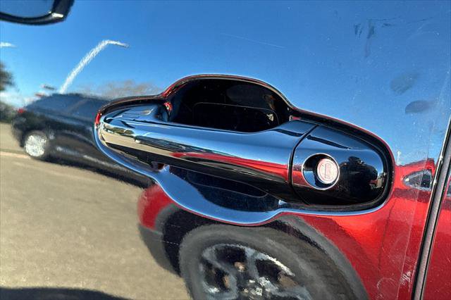 Certified 2018 Toyota Tacoma TRD Off-Road image 19