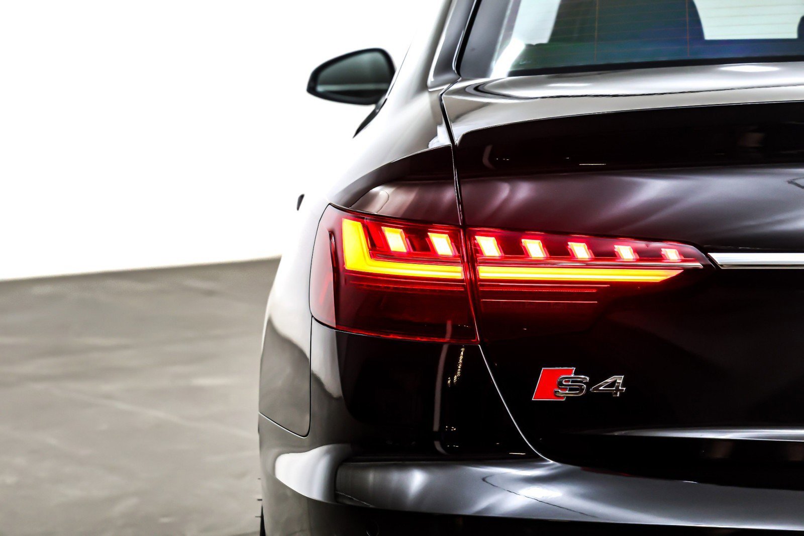 Used 2023 Audi S4 Premium Plus w/ Premium Plus Package image 15