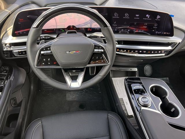 New 2026 Cadillac Lyriq V w/ LPO, Premium Carpet Package AWD/4WD image 33