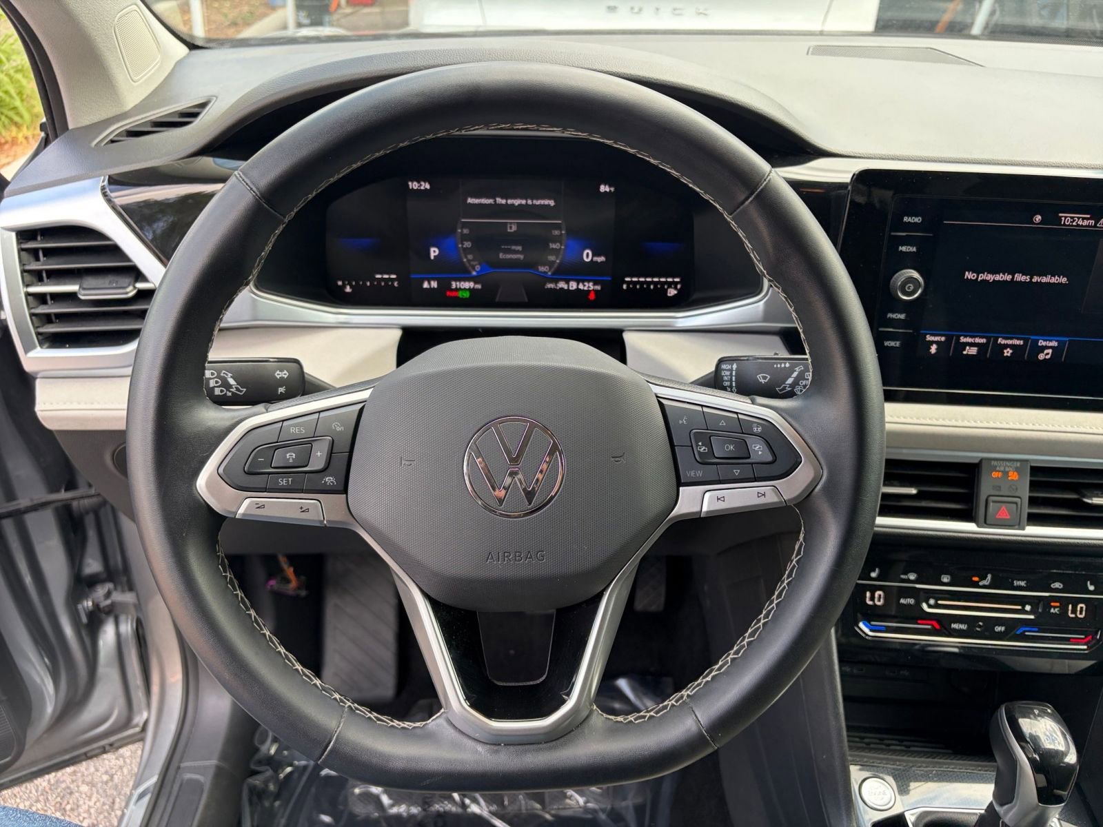 Used 2025 Volkswagen Taos SE FWD image 28