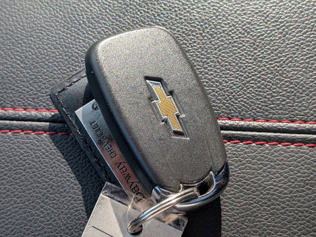 Used 2024 Chevrolet Equinox RS w/ RS Leather Package image 33