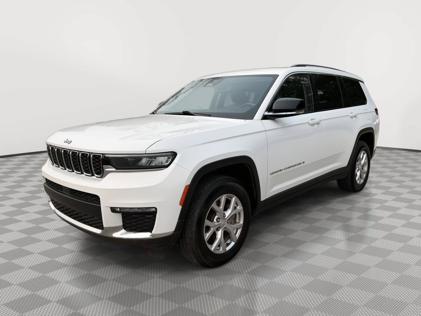 Used 2021 Jeep Grand Cherokee L Limited AWD/4WD image 5