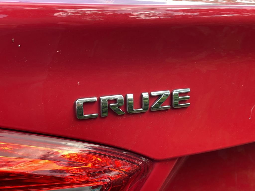 Used 2017 Chevrolet Cruze LS image 11