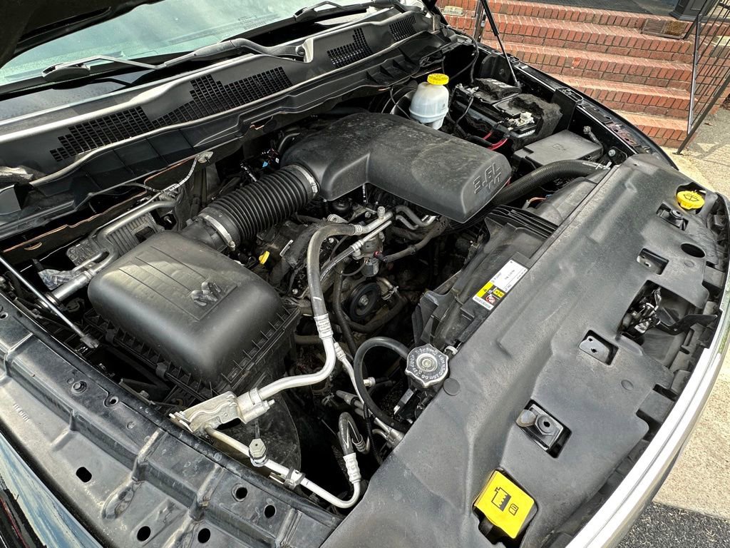 Used 2021 RAM 1500 Classic SLT image 20