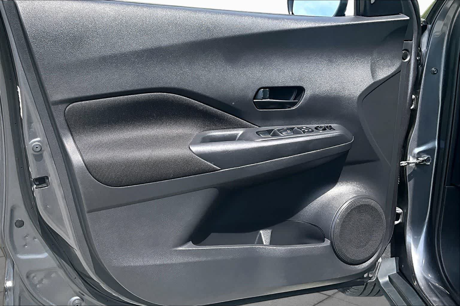 Used 2021 Nissan Kicks S FWD image 22