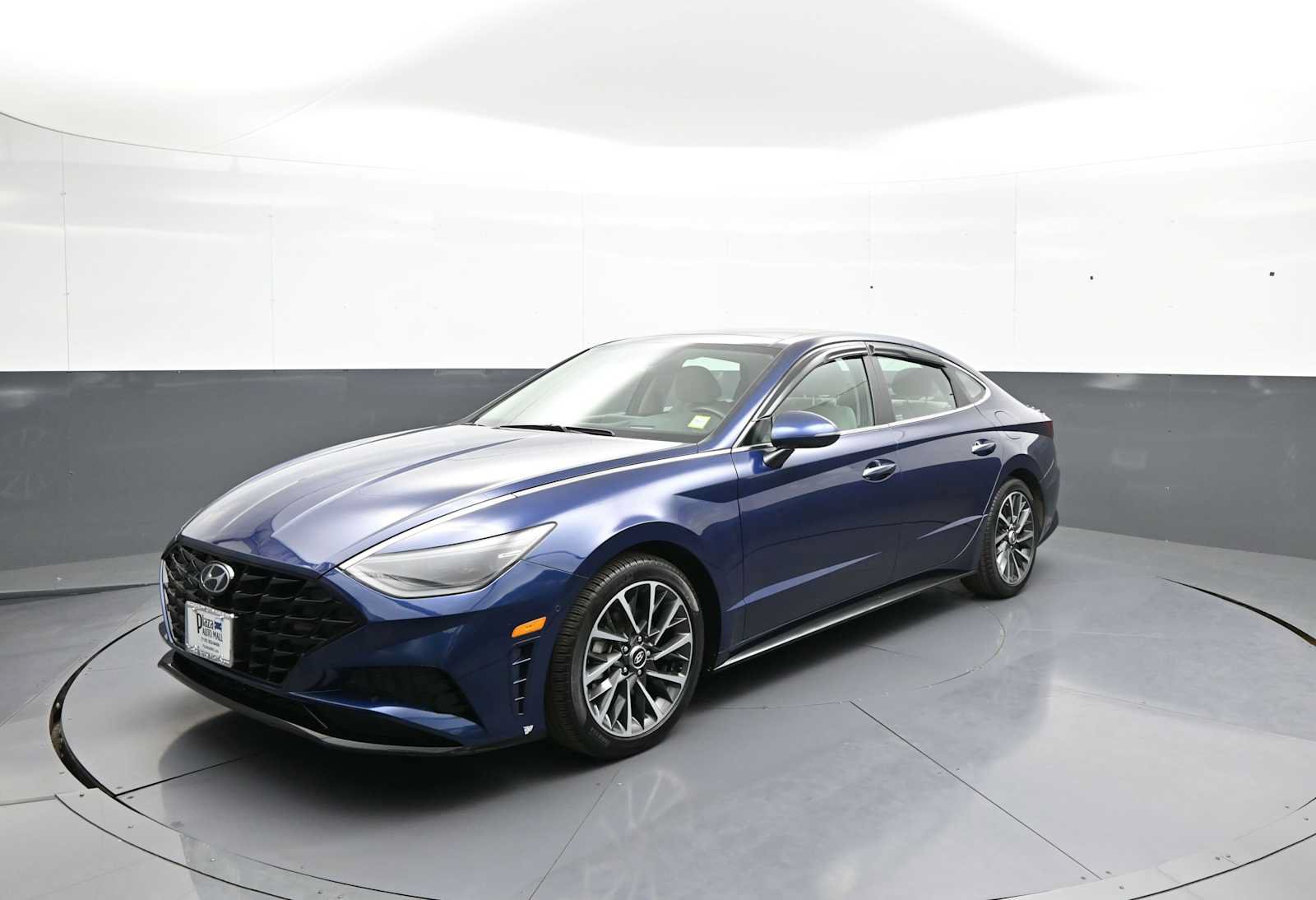 Certified 2022 Hyundai Sonata Limited FWD image 1