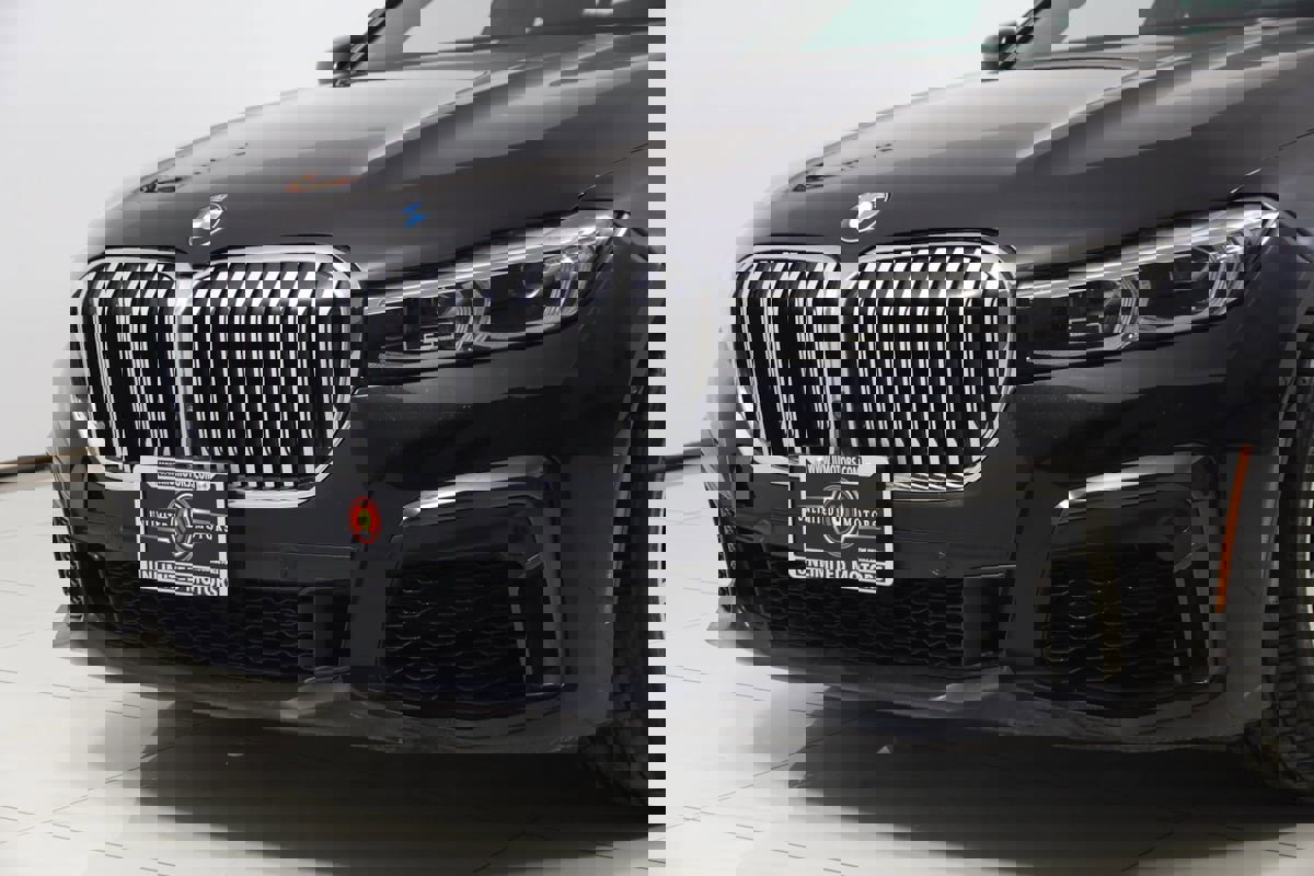 Used 2022 BMW 750i xDrive w/ M Sport Package image 72