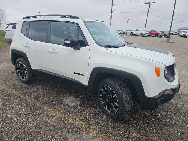 Used 2023 Jeep Renegade Latitude AWD/4WD image 7
