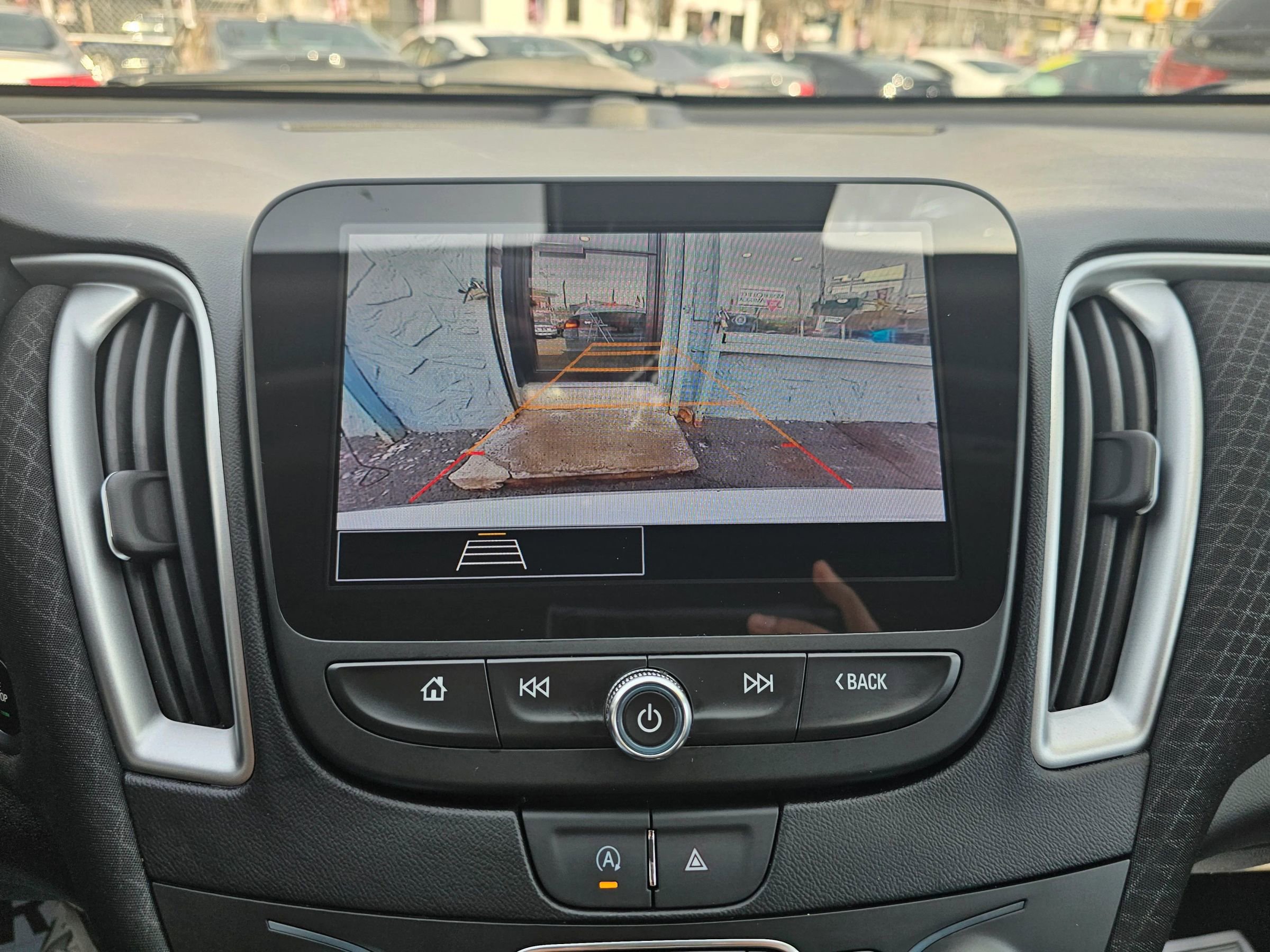 Used 2023 Chevrolet Malibu LS image 23