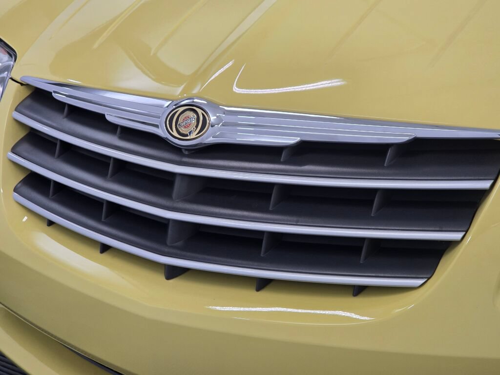 Used 2005 Chrysler Crossfire Limited RWD image 41