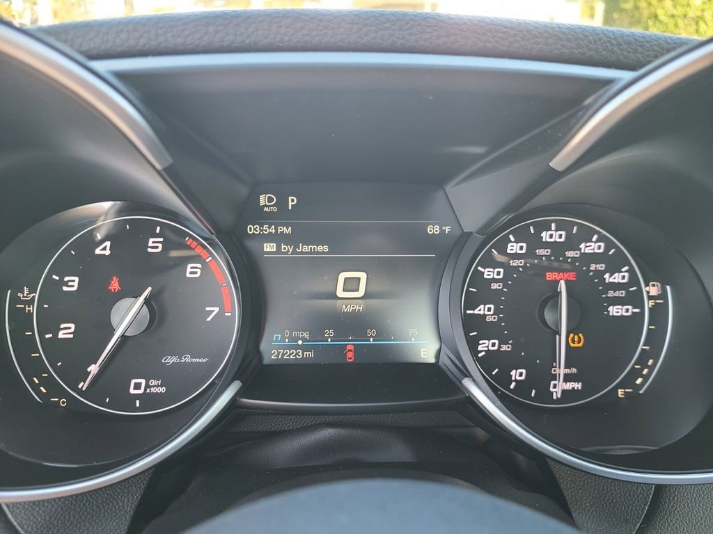 Used 2022 Alfa Romeo Giulia Sprint image 13