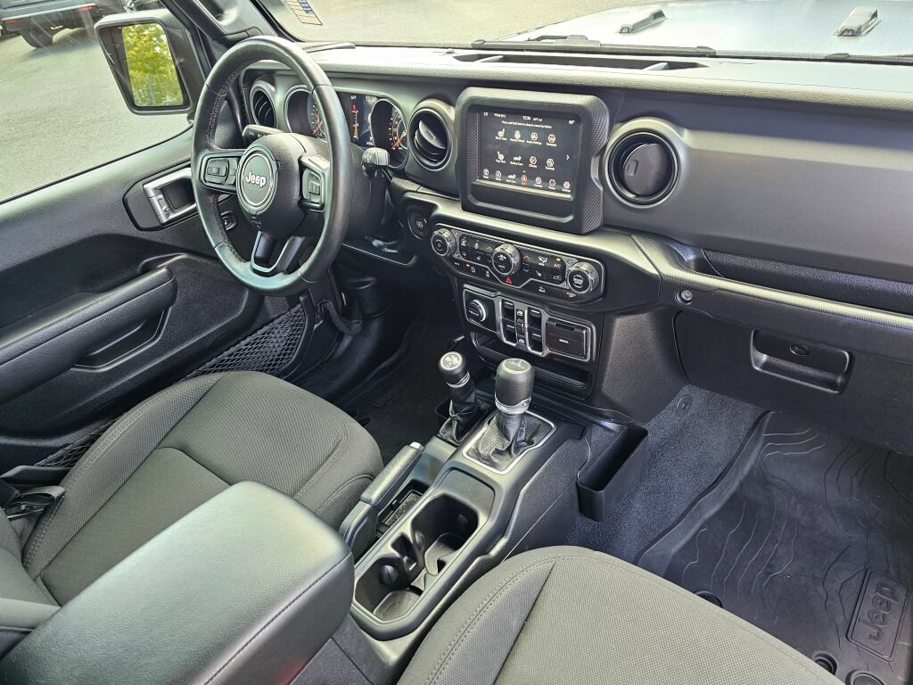 Used 2023 Jeep Gladiator Sport AWD/4WD image 28