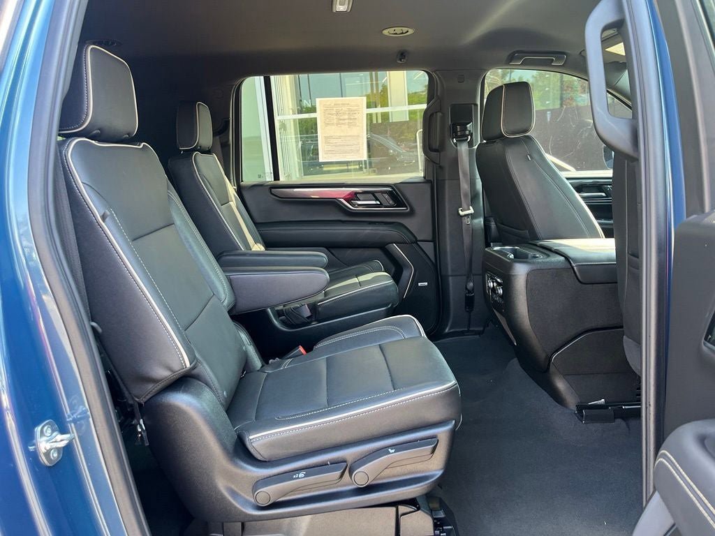 Used 2025 GMC Yukon XL Elevation AWD/4WD image 19
