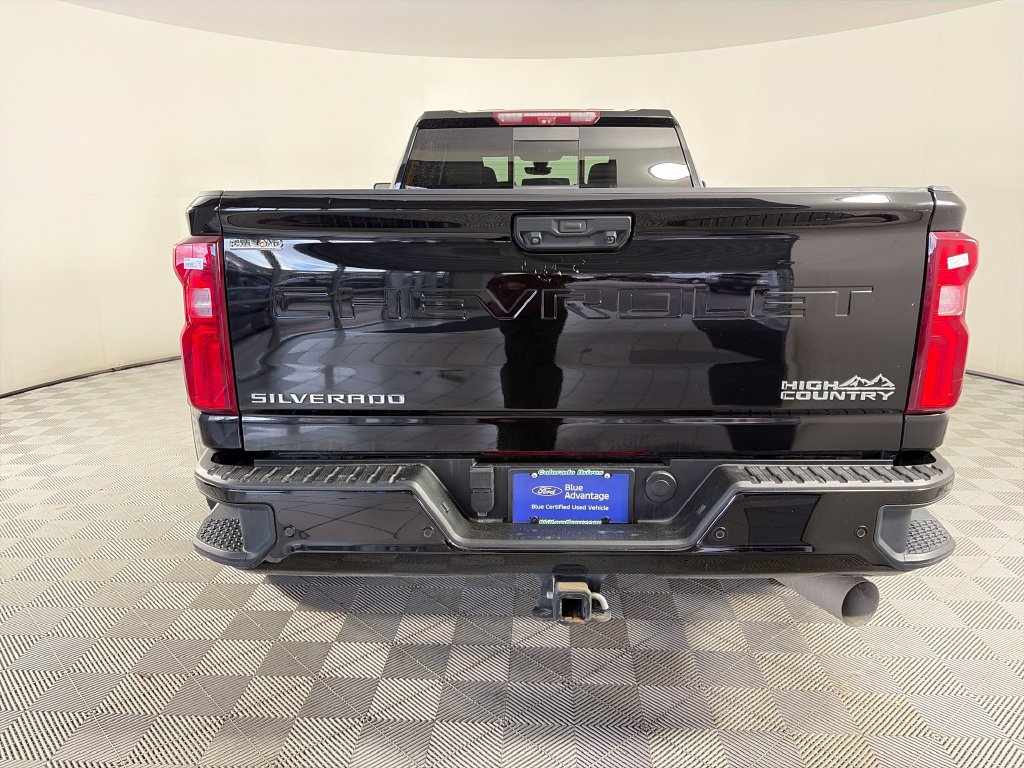 Used 2022 Chevrolet Silverado 3500 High Country AWD/4WD image 6