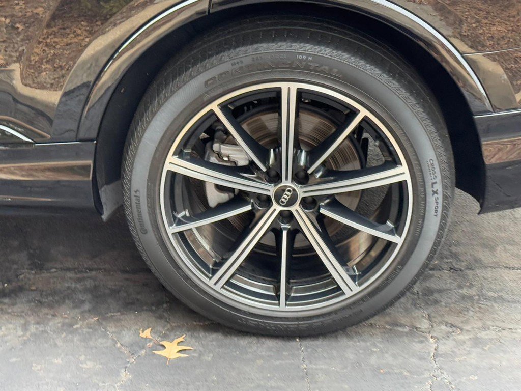 Used 2021 Audi Q7 3.0T Premium Plus w/ Premium Plus Package image 5