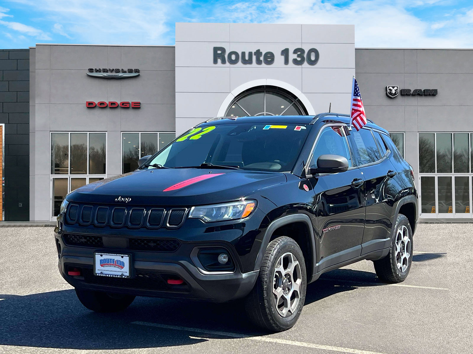 Used 2022 Jeep Compass Trailhawk image 2