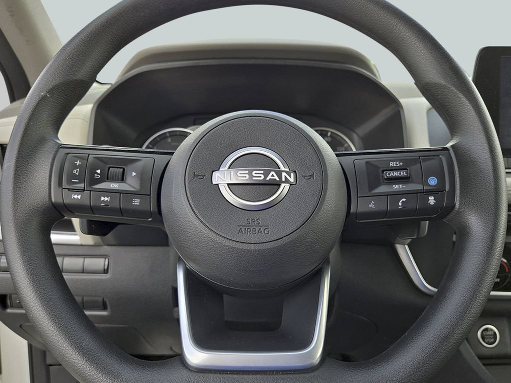 Used 2023 Nissan Rogue SV FWD image 14