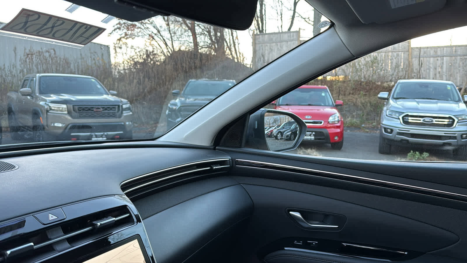 Used 2023 Hyundai Tucson Limited image 23