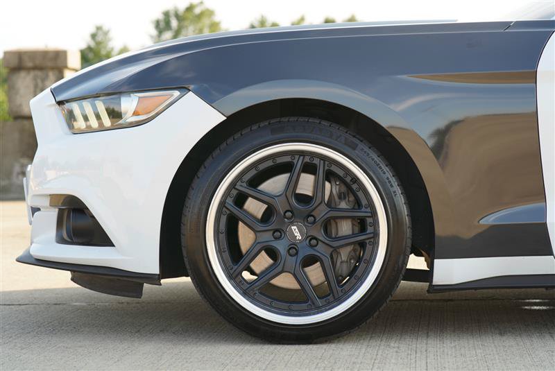 Used 2015 Ford Mustang Coupe RWD image 13
