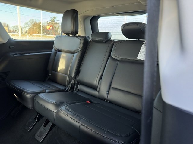 New 2025 Ford Expedition Max Platinum w/ Driver's Package image 12