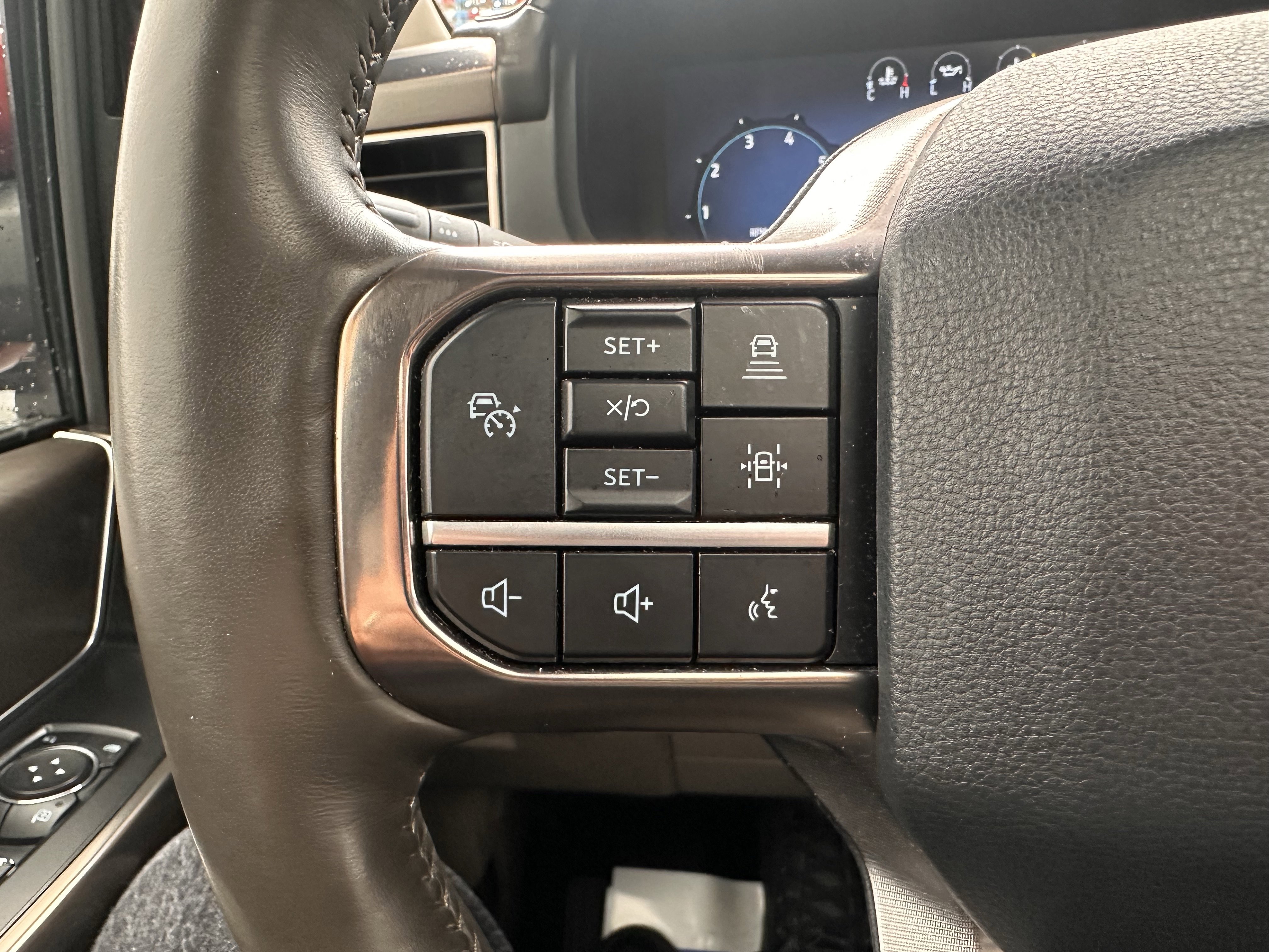 Used 2024 Ford F150 Platinum w/ Equipment Group 703A Plus image 10