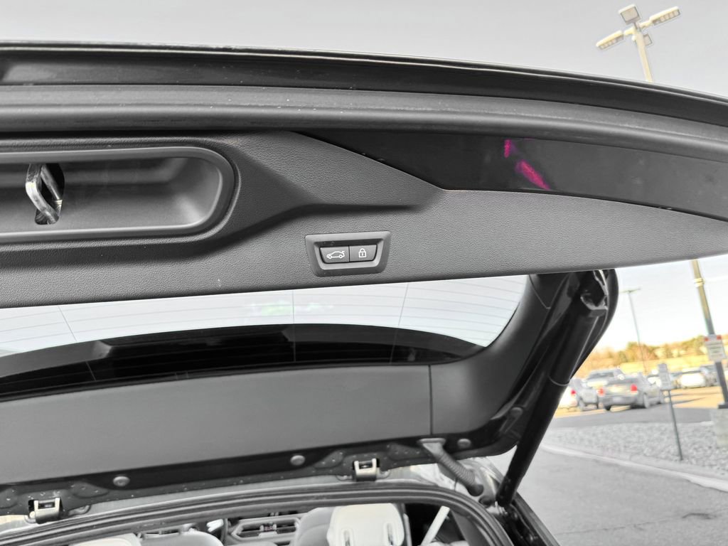 Used 2023 BMW X5 M50i image 12