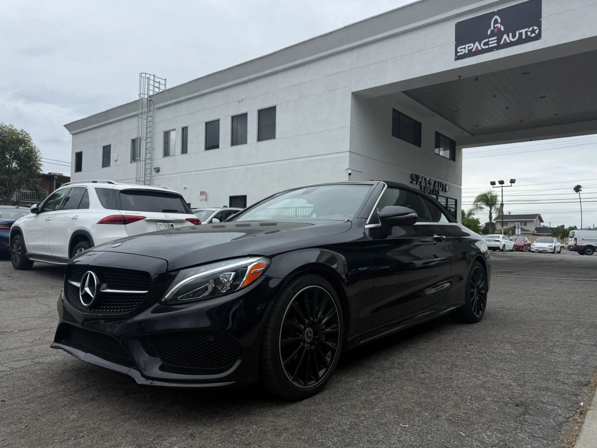 Used 2018 Mercedes-Benz C 300 Cabriolet image 3