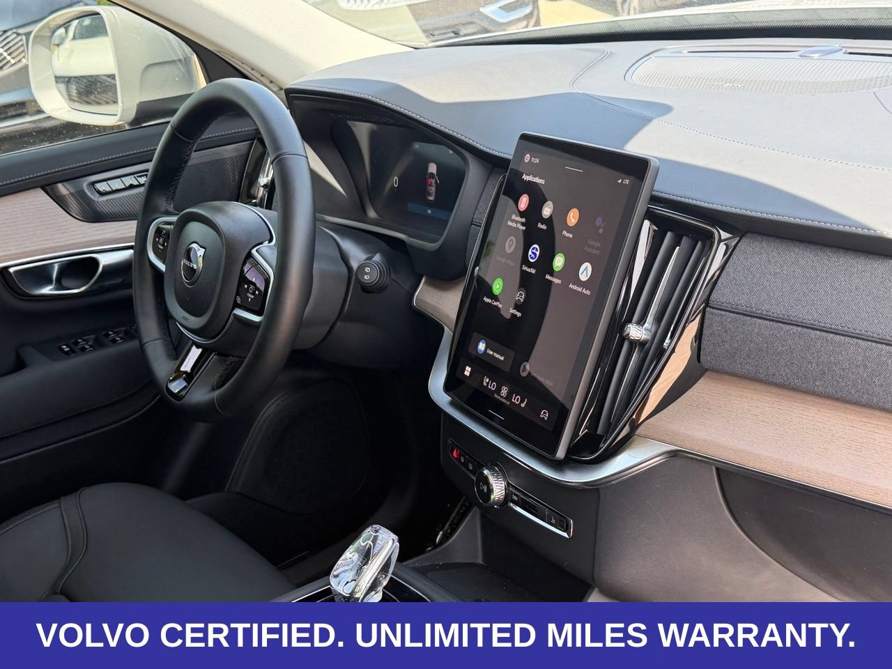 Certified 2026 Volvo XC90 B6 Plus AWD/4WD image 38