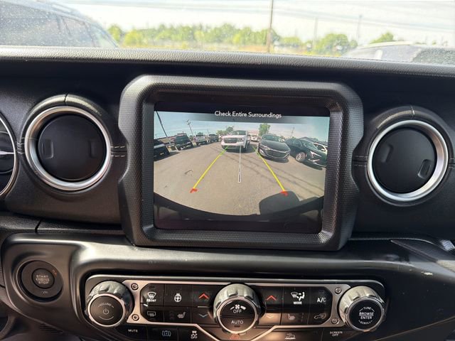 Used 2021 Jeep Wrangler Unlimited Sahara w/ Cold Weather Group AWD/4WD image 25