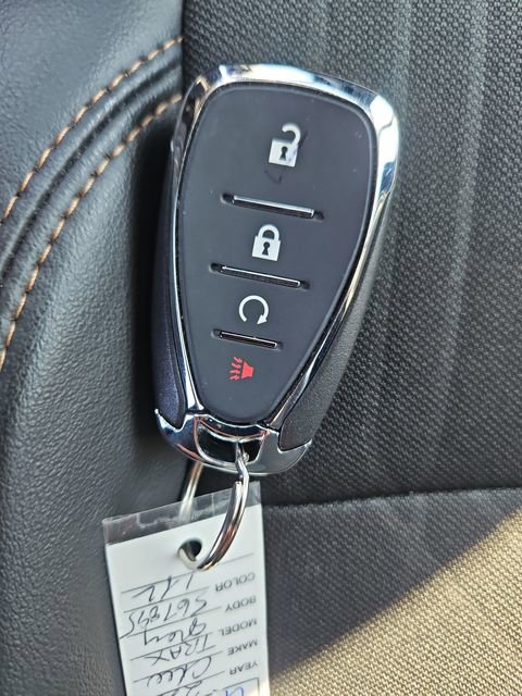 Used 2022 Chevrolet Trax LT w/ LT Convenience Package image 29