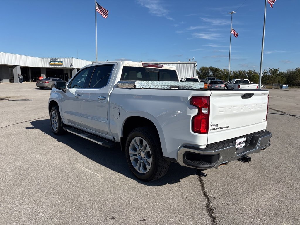 Used 2022 Chevrolet Silverado 1500 LTZ image 7