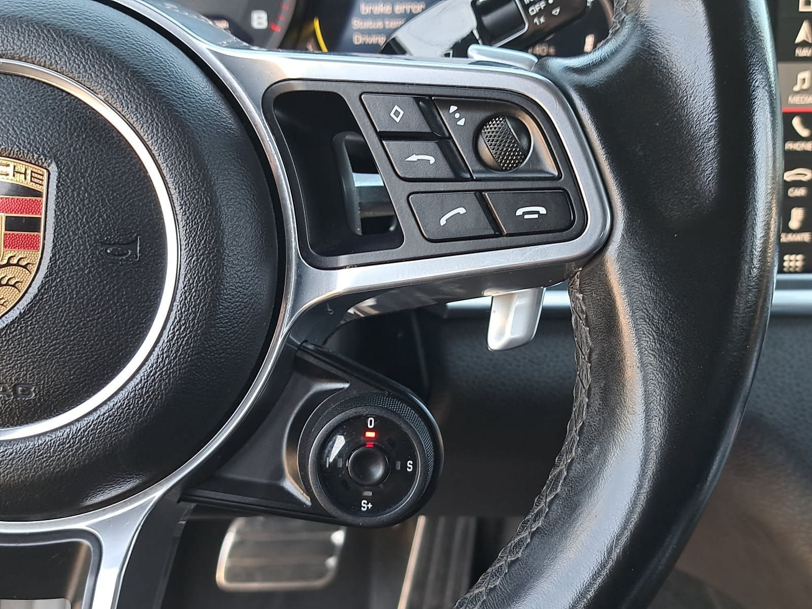 Used 2018 Porsche Panamera 4S AWD/4WD image 20