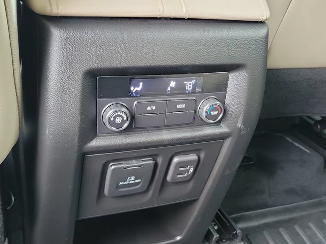 Used 2023 Chevrolet Traverse LT w/ LT Premium Package AWD/4WD image 27