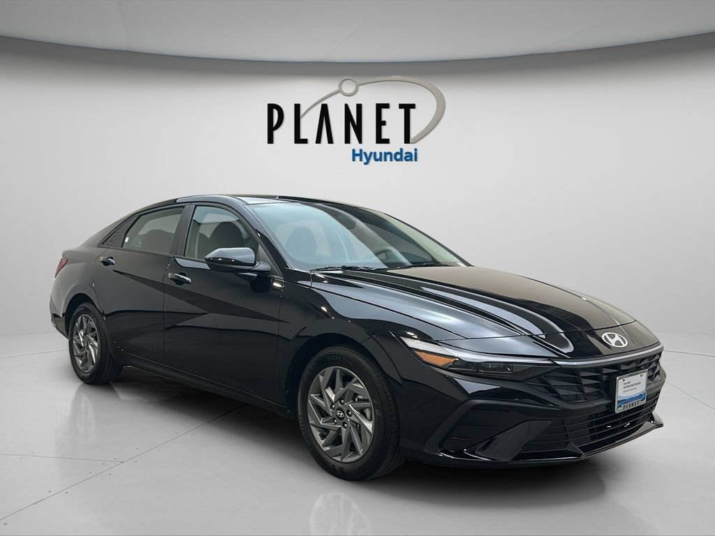 Certified 2025 Hyundai Elantra Hybrid