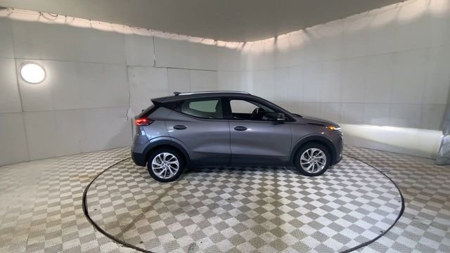 Used 2023 Chevrolet Bolt EUV LT FWD image 4