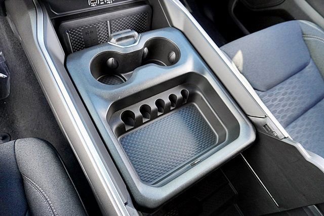 New 2026 RAM 1500 4x4 Crew Cab image 36