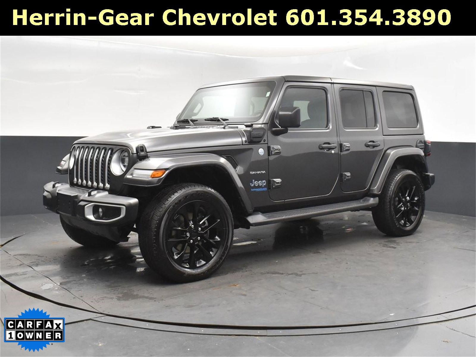 Used 2021 Jeep Wrangler Unlimited Sahara w/ Cold Weather Group image 3