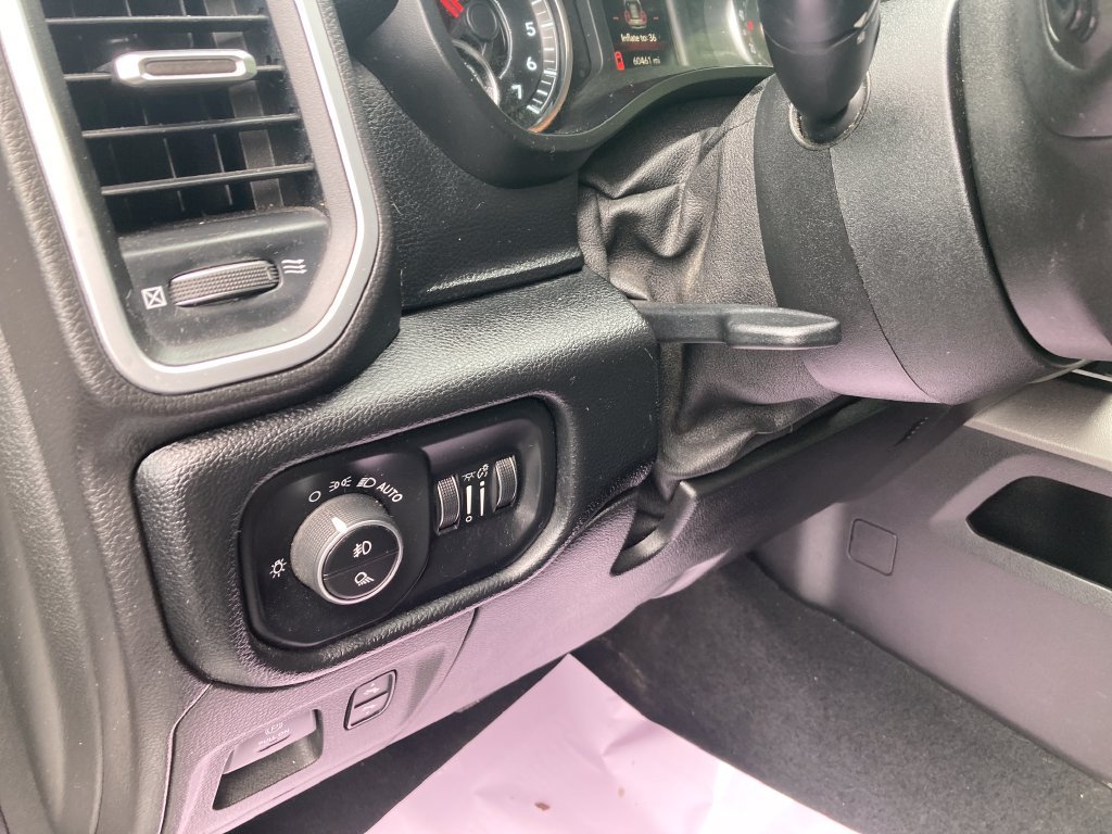 Used 2019 RAM 1500 Big Horn AWD/4WD image 17