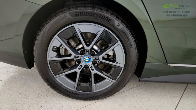 Used 2024 BMW i4 eDrive35 w/ Premium Package RWD image 78