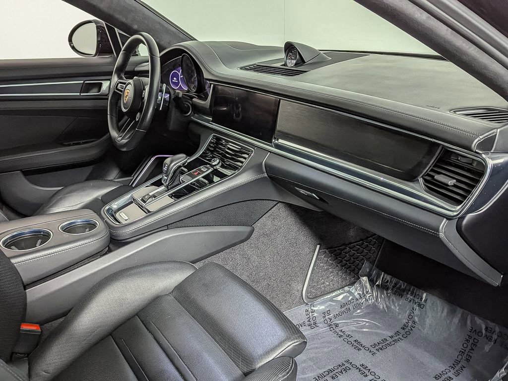 Used 2021 Porsche Panamera GTS image 32
