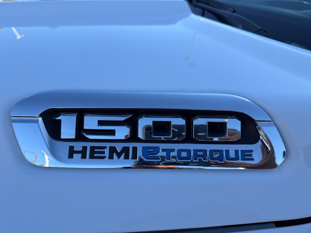 Used 2024 RAM 1500 Big Horn RWD image 15